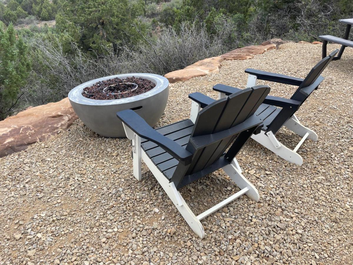 Canyon Rim Domes - A Luxury Glamping Experience!! Monticello Exterior foto
